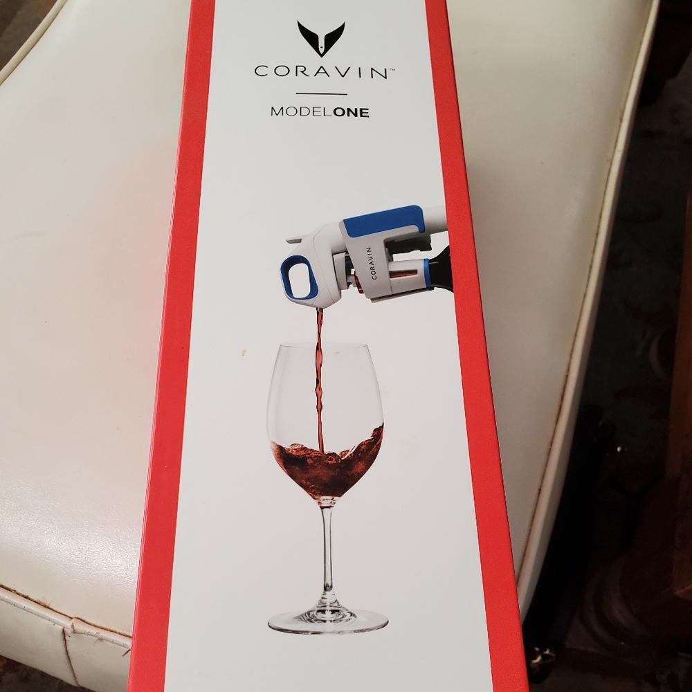 Coravina wine preserver model one